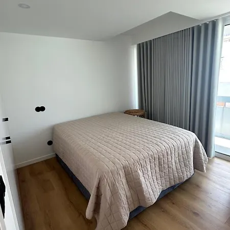 Deluxe Am Faro