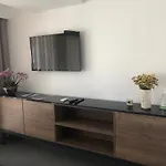 Deluxe Am דירה *